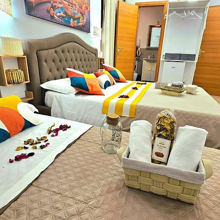 Bed and Breakfast A Casa Simpatia Roma - Free Parking If You Book 4 Nights Экстерьер фото