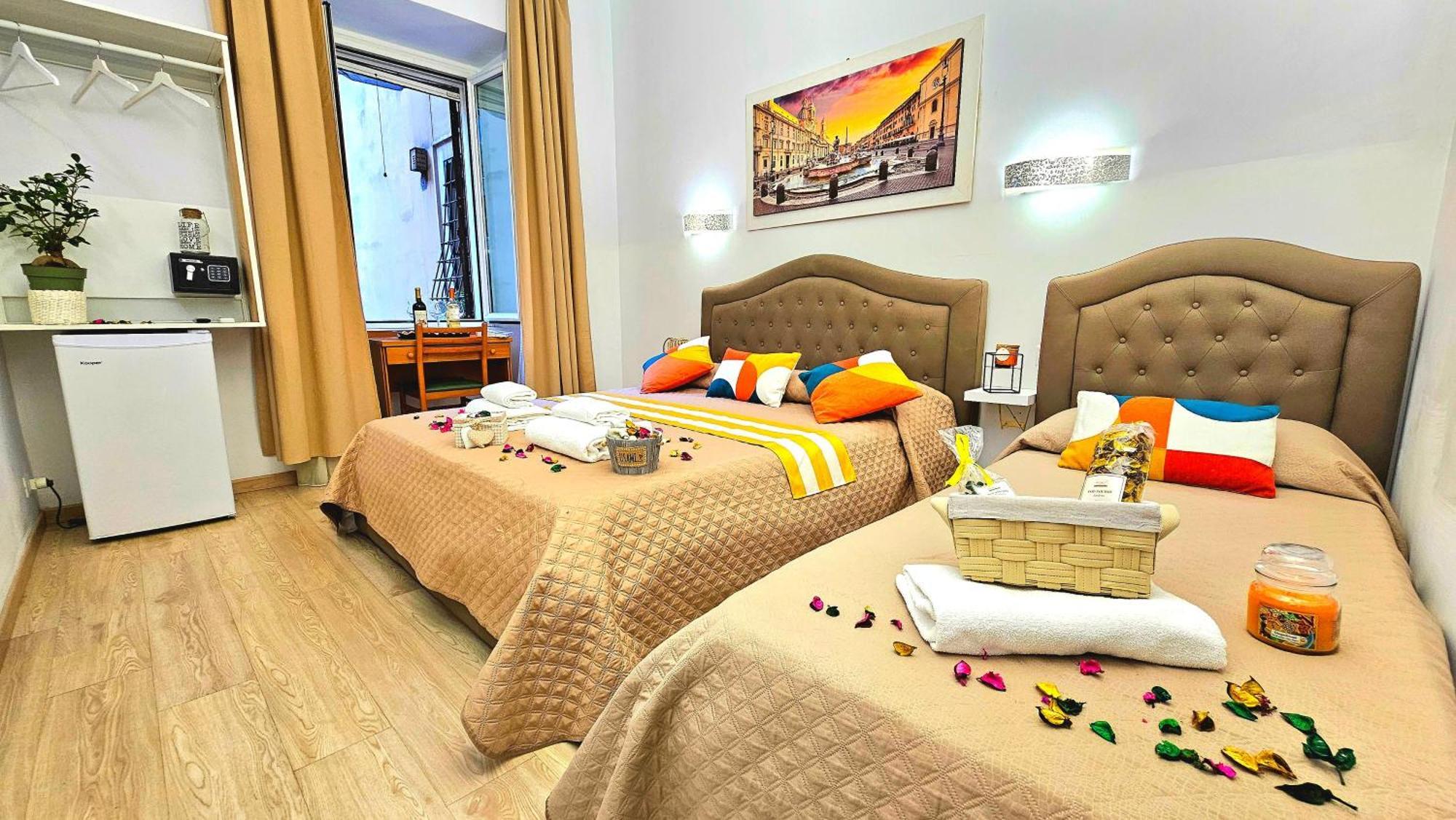 Bed and Breakfast A Casa Simpatia Roma - Free Parking If You Book 4 Nights Экстерьер фото