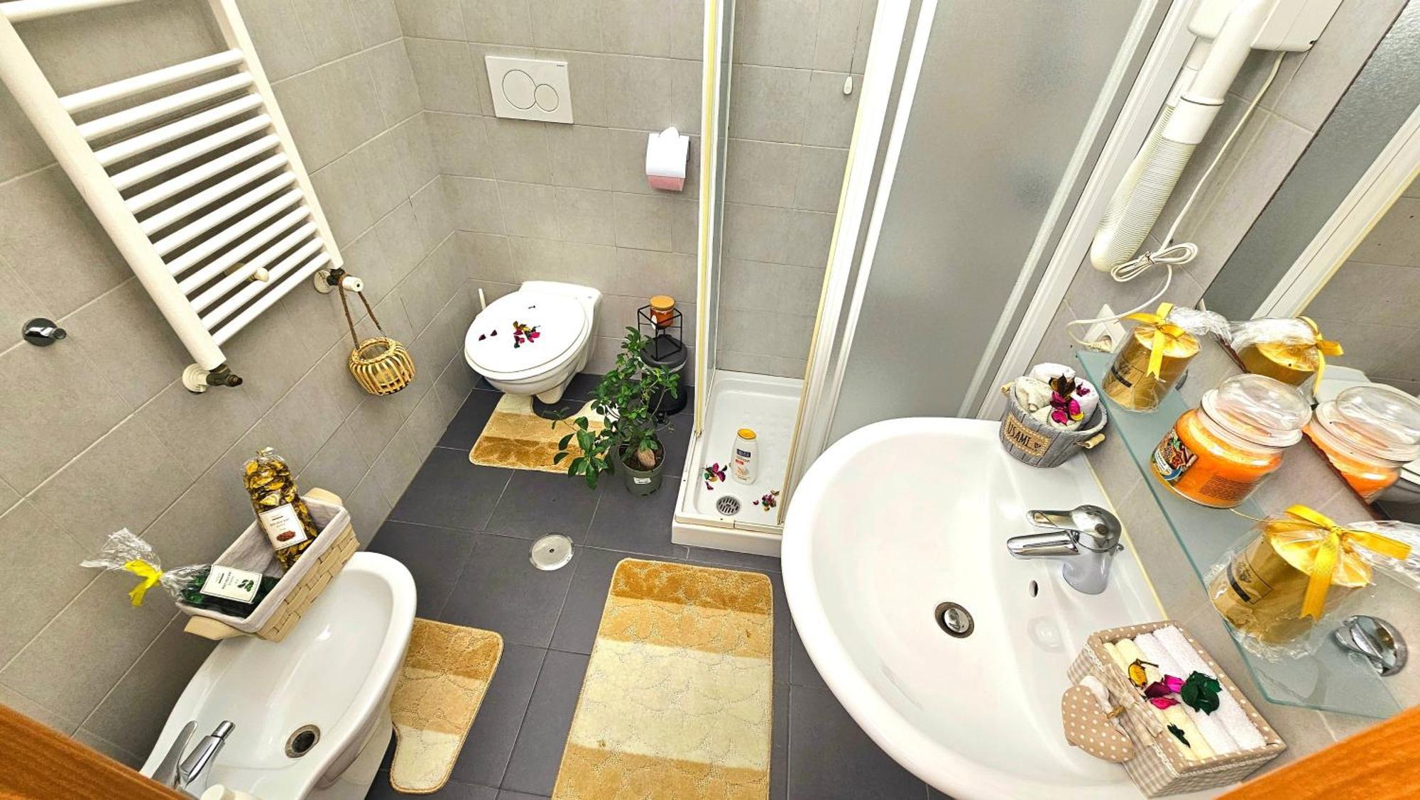 Bed and Breakfast A Casa Simpatia Roma - Free Parking If You Book 4 Nights Экстерьер фото